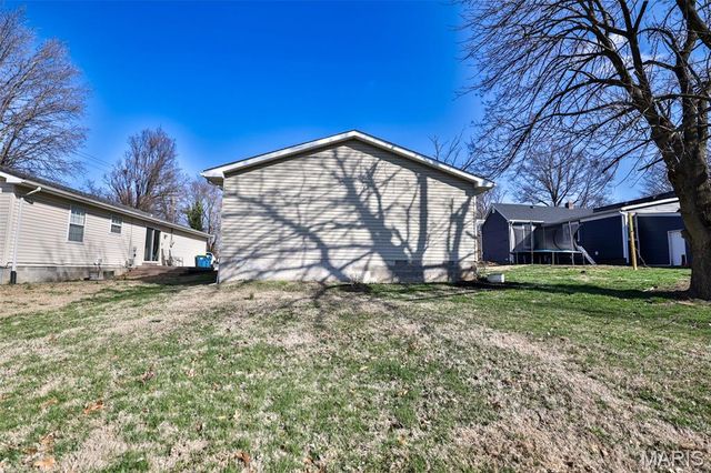 516 Thomas Street, Edwardsville, IL 62025