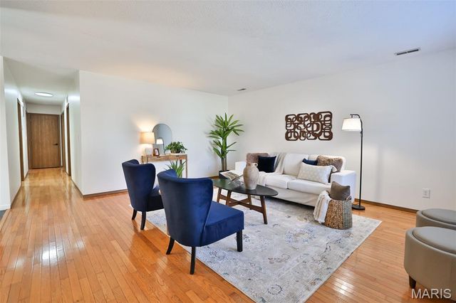 516 Thomas Street, Edwardsville, IL 62025