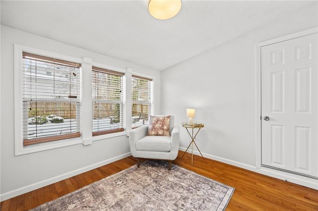 43 Oberlin St, Irondequoit, NY 14622