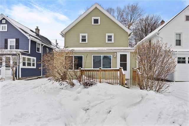 43 Oberlin St, Irondequoit, NY 14622