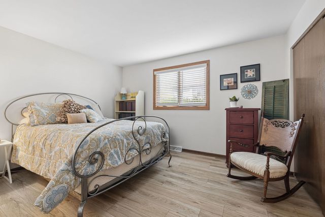 417 Manor Court B, New Lenox, IL 60451