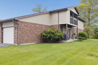 417 Manor Court B, New Lenox, IL 60451