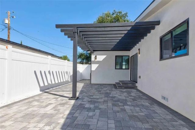 1613 N Niagara Street, Burbank, CA 91505