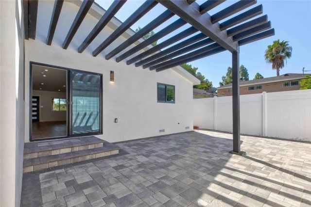 1613 N Niagara Street, Burbank, CA 91505