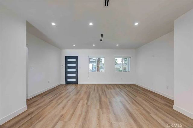 1613 N Niagara Street, Burbank, CA 91505