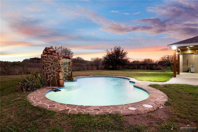 21201 Buck Fawn Drive, Edinburg, TX 78542