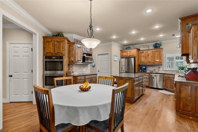 4299 W Morning Mist Drive, Fayetteville, AR 72704