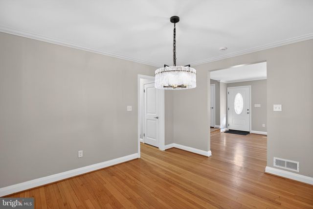1504 PICKETT RD, Lutherville Timonium, MD 21093