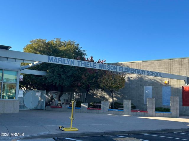 5505 E GABLE Avenue, Mesa, AZ 85206