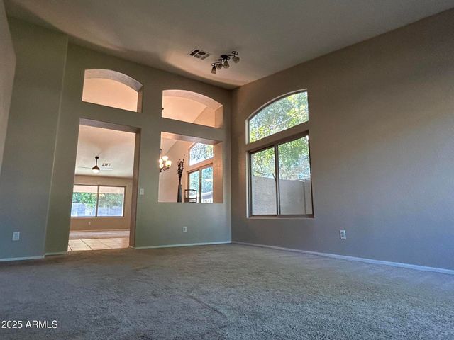 5505 E GABLE Avenue, Mesa, AZ 85206