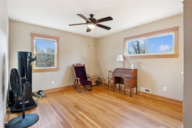 1338 Parkwood Drive SE, Cedar Rapids, IA 52403