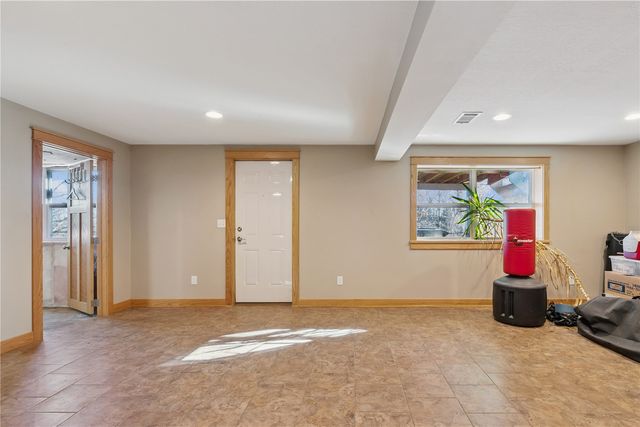 1338 Parkwood Drive SE, Cedar Rapids, IA 52403