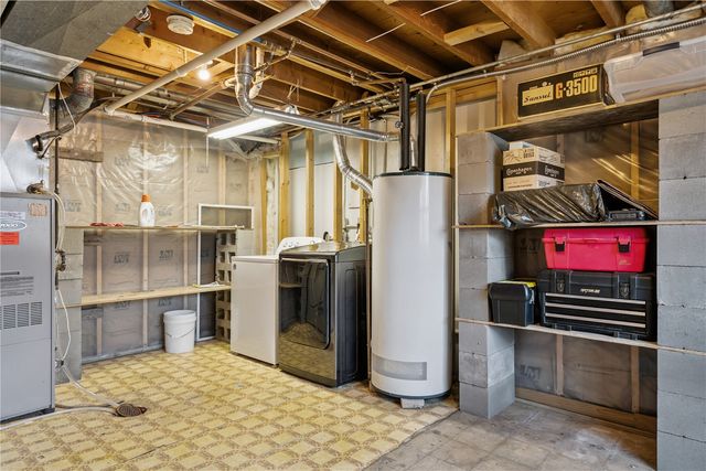 1338 Parkwood Drive SE, Cedar Rapids, IA 52403