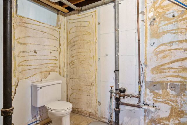 1338 Parkwood Drive SE, Cedar Rapids, IA 52403