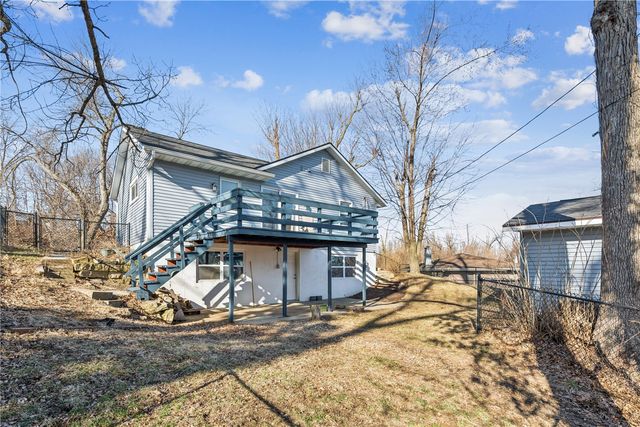 1338 Parkwood Drive SE, Cedar Rapids, IA 52403