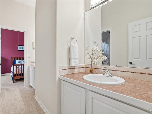 8443 Castaway Dr, Windsor, CO 80528