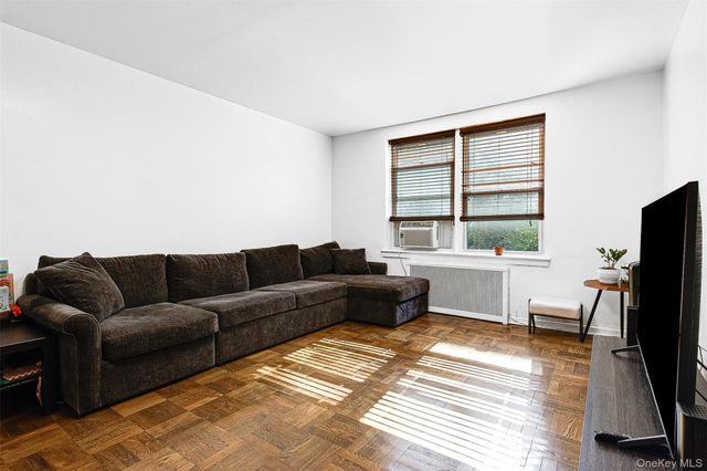 102-55 67th Drive 1J, Forest Hills, NY 11375