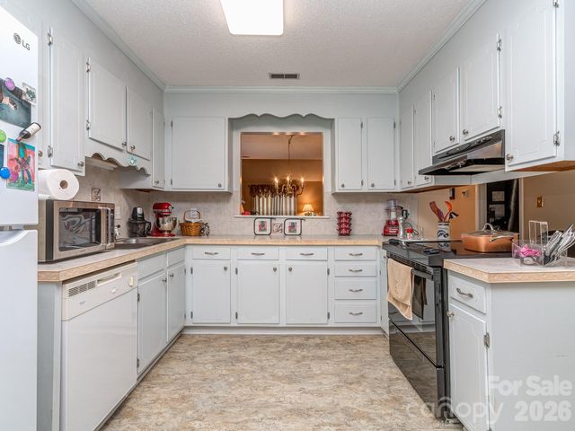 11707 Park Road, Charlotte, NC 28226