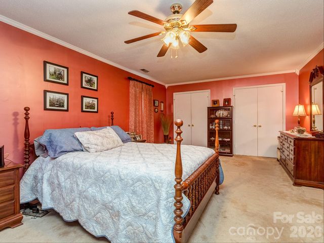 11707 Park Road, Charlotte, NC 28226