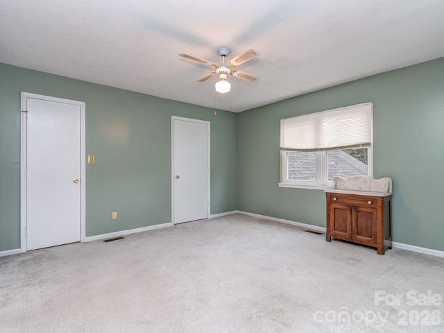 11707 Park Road, Charlotte, NC 28226