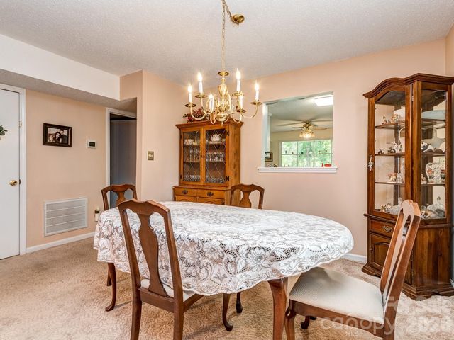 11707 Park Road, Charlotte, NC 28226