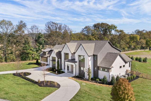 1760 Dean Rd, Thompsons Station, TN 37179