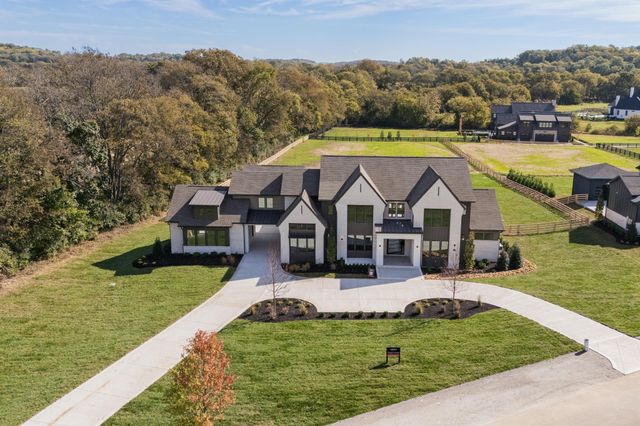 1760 Dean Rd, Thompsons Station, TN 37179
