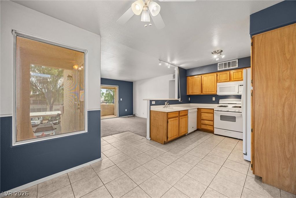 5710 East Tropicana Avenue 2234, Las Vegas, NV 89122 — photo 4