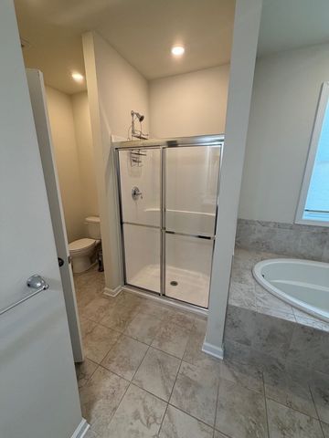 70 Trotter Rd 306, Weymouth, MA 02190