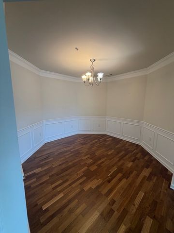 70 Trotter Rd 306, Weymouth, MA 02190