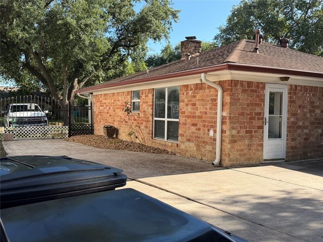 11107 Sageking Drive, Houston, TX 77089
