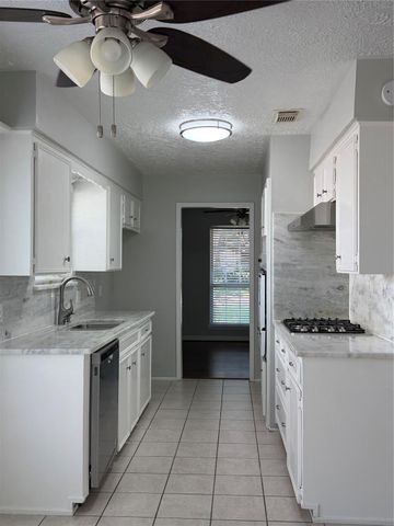 11107 Sageking Drive, Houston, TX 77089