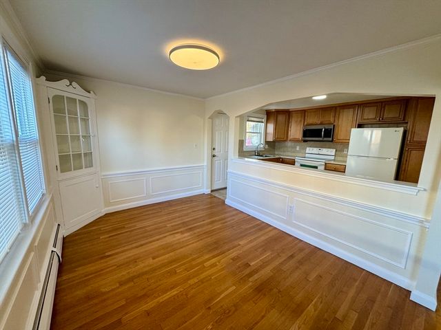 40 Gardner St 1, Boston, MA 02132