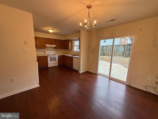 3635 MCDOWELL CT, Dumfries, VA 22026