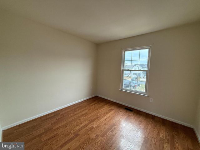 3635 MCDOWELL CT, Dumfries, VA 22026