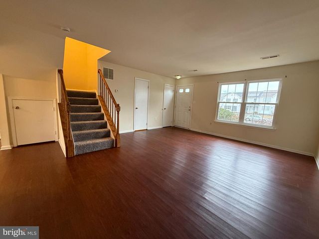 3635 MCDOWELL CT, Dumfries, VA 22026