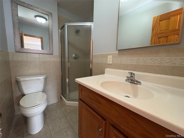 742 E 58th Street Apt 1, Brooklyn, NY 11234