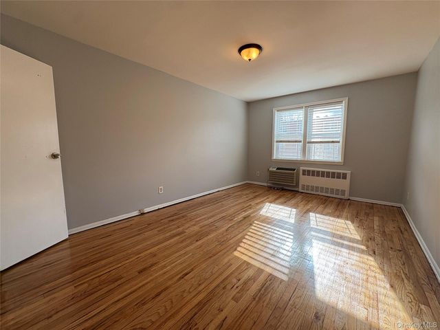 742 E 58th Street Apt 1, Brooklyn, NY 11234
