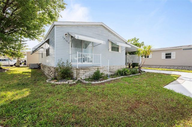 3210 HICKORY DRIVE, Wesley Chapel, FL 33543