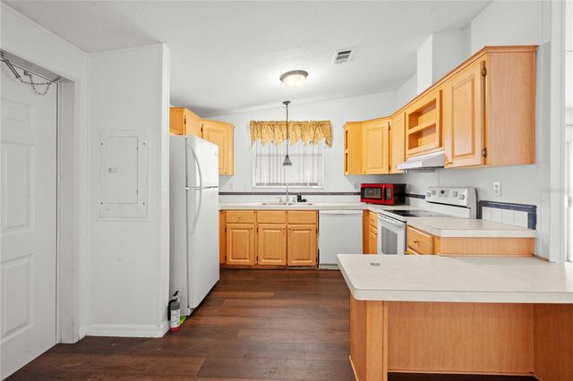 3210 HICKORY DRIVE, Wesley Chapel, FL 33543