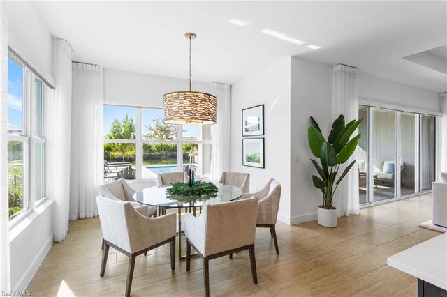 12165 Eucalyptus WAY, Naples, FL 34120