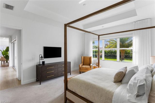 12165 Eucalyptus WAY, Naples, FL 34120