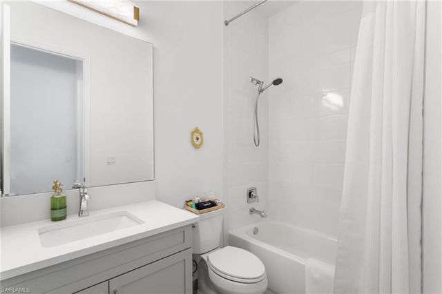 12165 Eucalyptus WAY, Naples, FL 34120