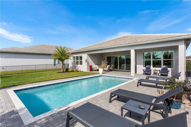 12165 Eucalyptus WAY, Naples, FL 34120