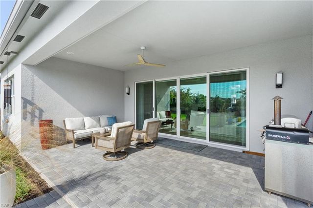 12165 Eucalyptus WAY, Naples, FL 34120