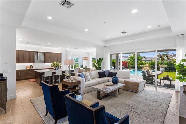 12165 Eucalyptus WAY, Naples, FL 34120