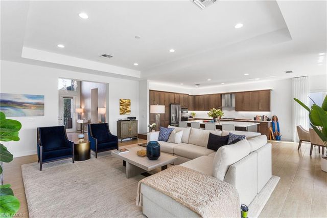 12165 Eucalyptus WAY, Naples, FL 34120