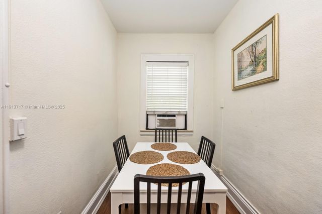 126 Mendoza Ave 5, Coral Gables, FL 33134