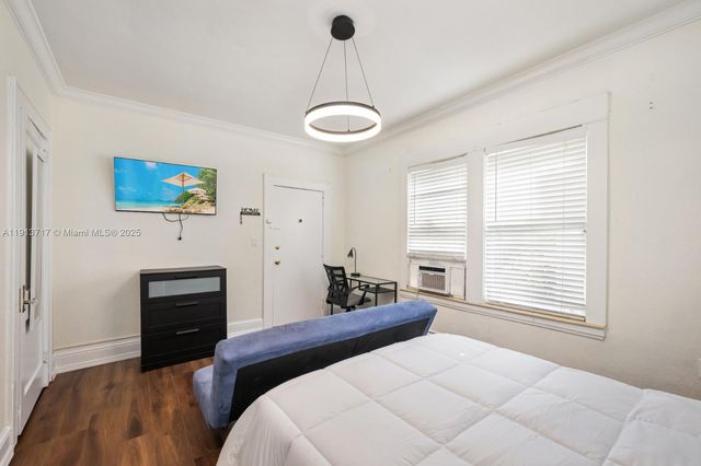 126 Mendoza Ave 5, Coral Gables, FL 33134