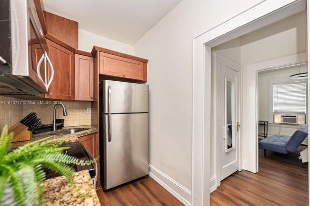 126 Mendoza Ave 5, Coral Gables, FL 33134